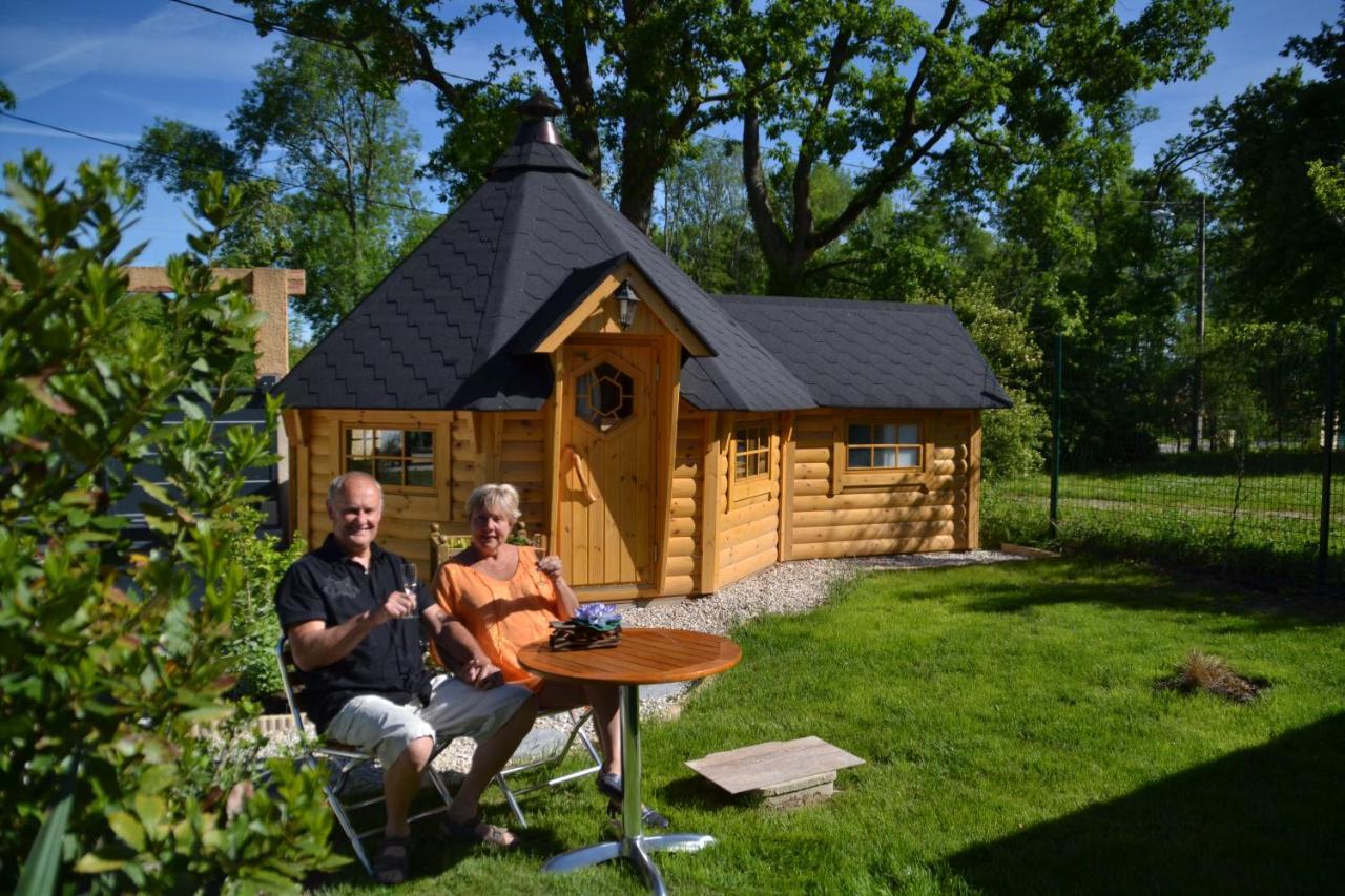 Alaguyauder Le Kota Bed and Breakfast Chatillon-sur-Broue Εξωτερικό φωτογραφία